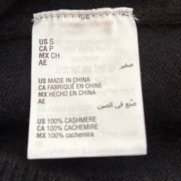 NWT Men’s Club Room Black V-Neck 100% Cashmere Sweater Sz Small Rtl $149 2-Ply - Picture 12 of 13